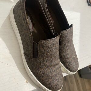 Michael Kors Logo shoes